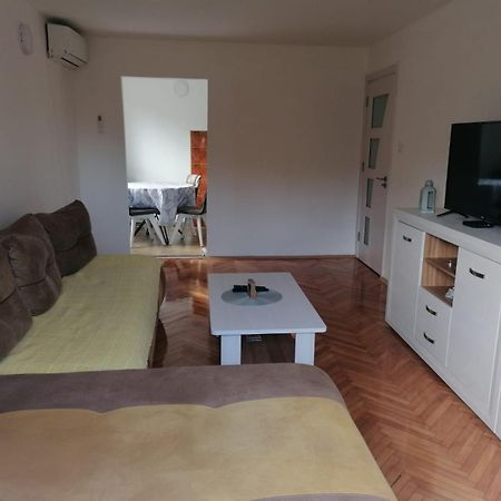 הרצג-נובי Apartment Novi Central מראה חיצוני תמונה