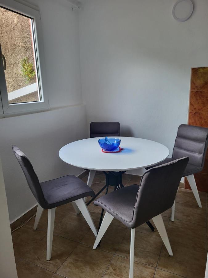 הרצג-נובי Apartment Novi Central מראה חיצוני תמונה