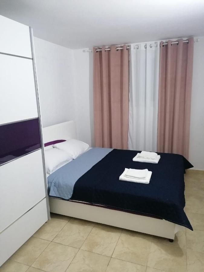 הרצג-נובי Apartment Novi Central מראה חיצוני תמונה